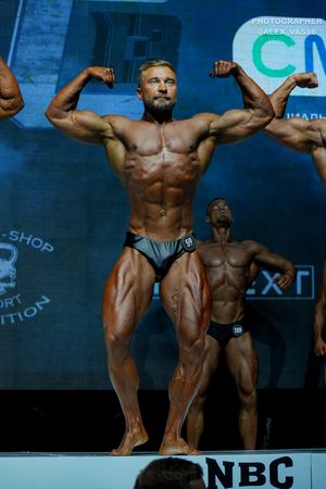 CLASSIC PHYSIQUE НОВИЧКИ